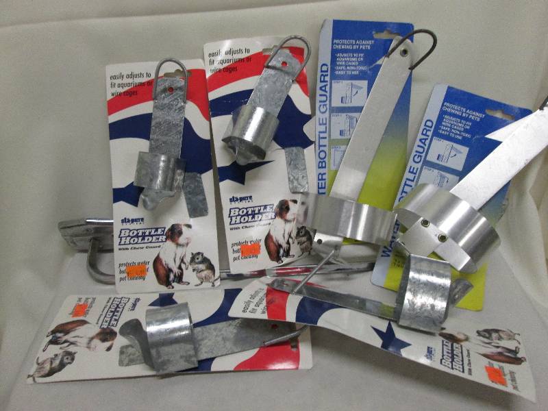 4 pet bottle holders, 2 bottle guar...
