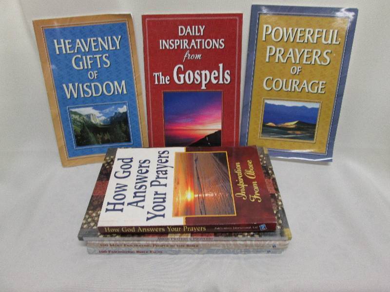 Lot of 7 prayer related books & pam...