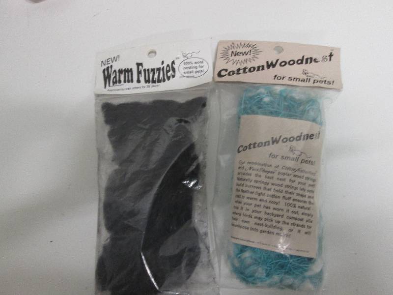 Lot of 13 pks of nesting material f...