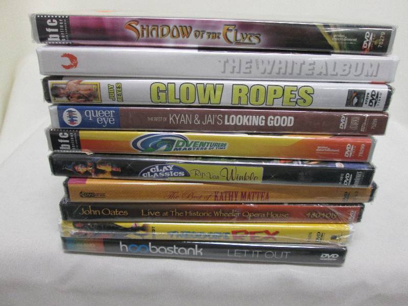 Lot of 10 DVDs various titles...