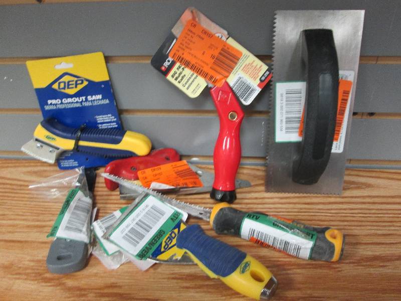 Assorted tiling tools see images...