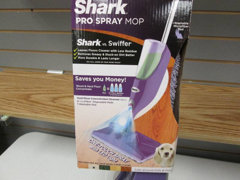 lot 2 image: Shark Pro Spray Mop 180 degree stee...