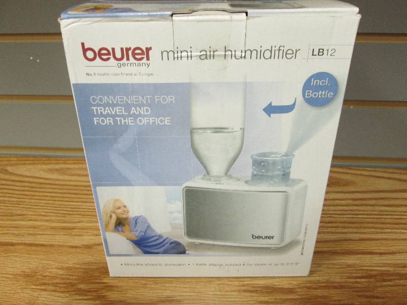 lot 52 image: Beuer mini Air Humidifier for trave...