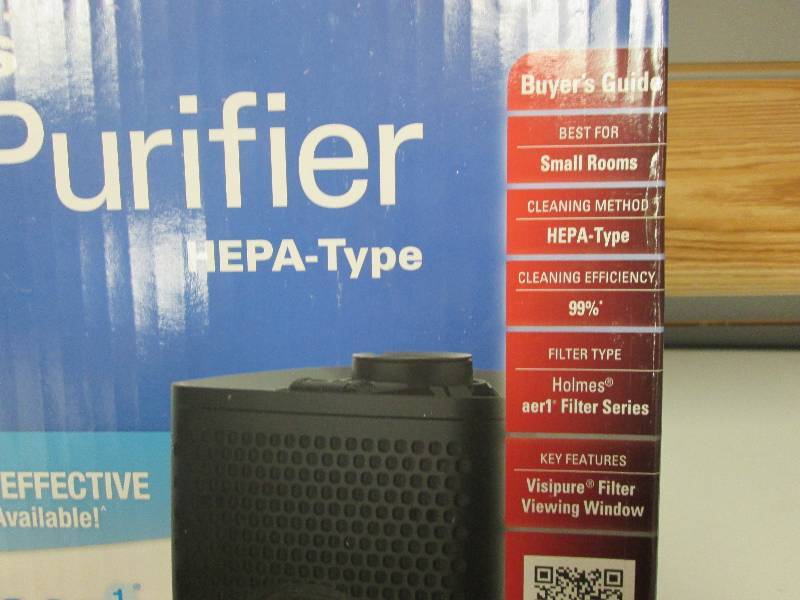 lot 76 image: Holmes Air Purifier HEPA Type   ae...