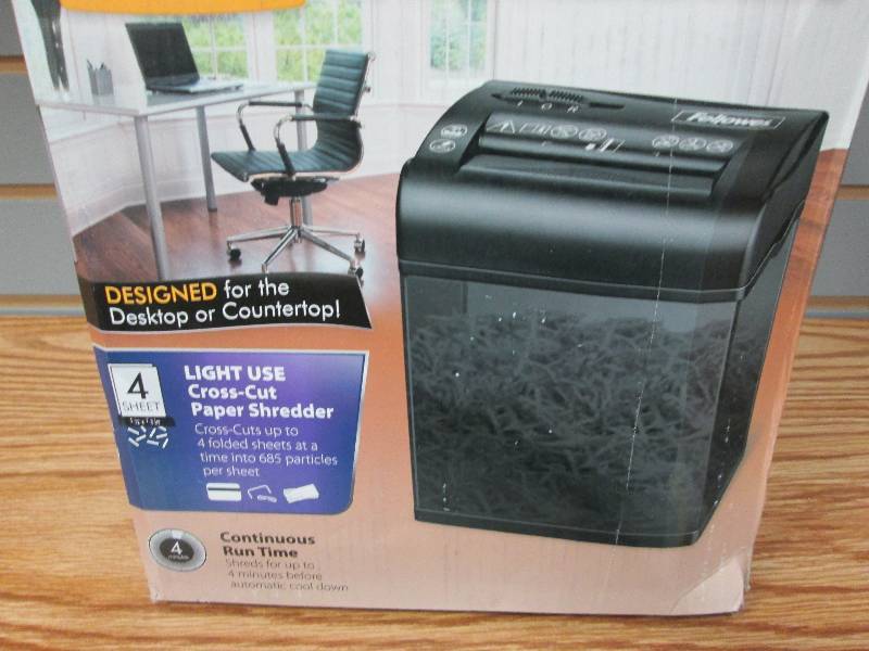 lot 82 image: Fellowes Powershred Shredmate Paper...