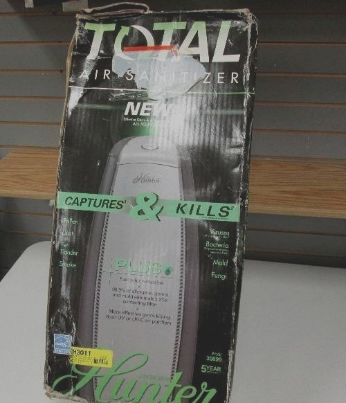 lot 130 image: Hunter Total Air Sanitizer Electric...