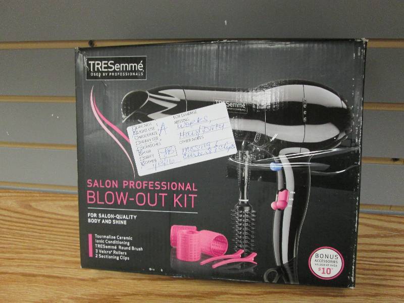 lot 132 image: Tresemme Salon Professional Blow Ou...
