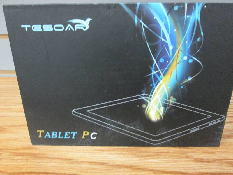 lot 177 image: Tesoar 8GB Black Tablet PC Retail $...