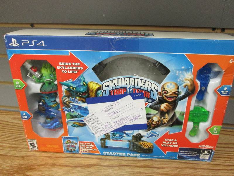 lot 192 image: Skylanders PS4 Trap Team Starter Pa...