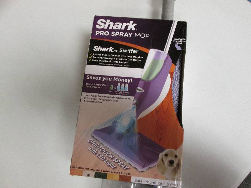 lot 202 image: Shark Pro Spray Mop 180 degree stee...