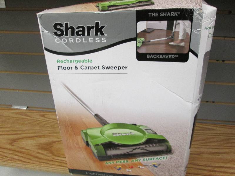 lot 210 image: Shark Cordless Rechargeable Floor a...