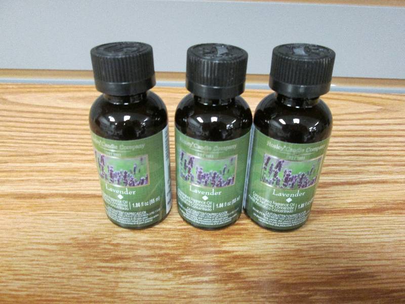 lot 245 image: Hosley Candle Company 3bottles 1.86...