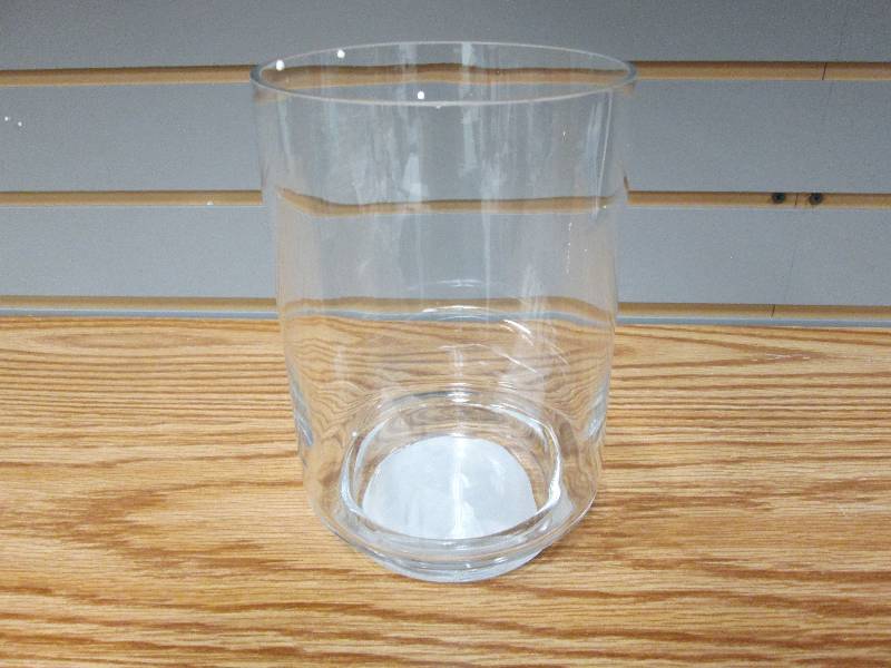 lot 263 image: Mainstays 8 inch Round Glass Vase R...