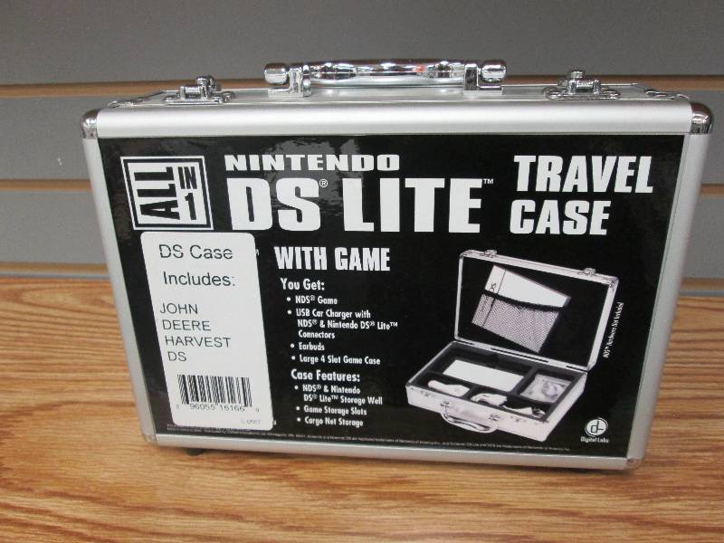 lot 266 image: Nintendo DS Lite Carrying Case -NO ...
