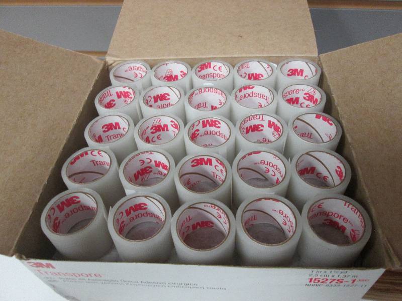 lot 289 image: 3M Hypoallergenic Transpore 1527S-1...
