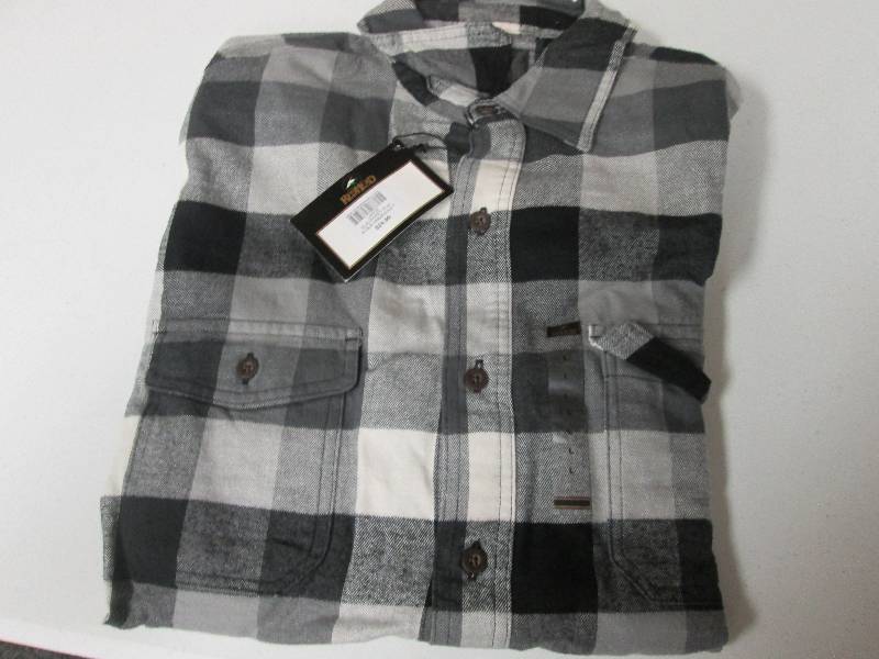 lot 320 image: Bass Pro Shop RedHead Mens Long Sl...