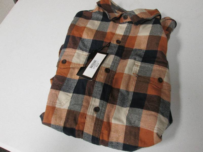 lot 323 image: Bass Pro Shop RedHead Mens Long Sl...