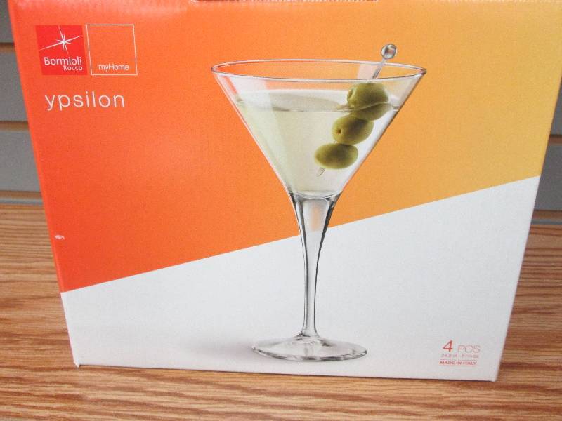 lot 342 image: Ypsilon Bormioli Rocco Martini glas...