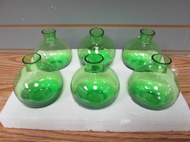 lot 377 image: Hosley 3.74 inch Green Glass Round ...