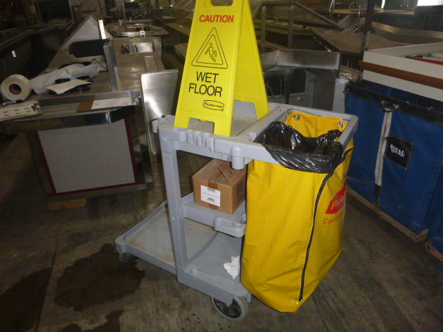 lot 17 image: Rubbermaid Commercial Cleaning Cart
