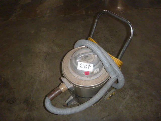 lot 23 image: Colt 14 Vacuum