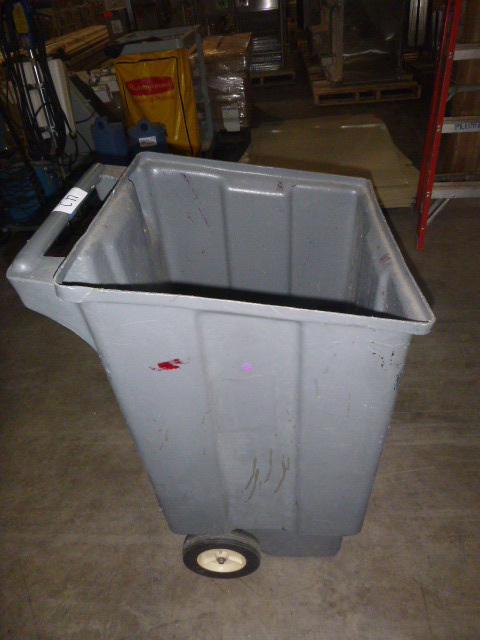 lot 42 image: Garbage Can