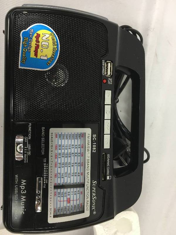 lot 57 image: SuperSonic 9-Band AMFM Portable Radio