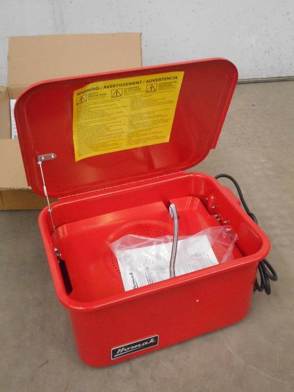 Unused (New-In-Box) Homak 3.5-Gallo...