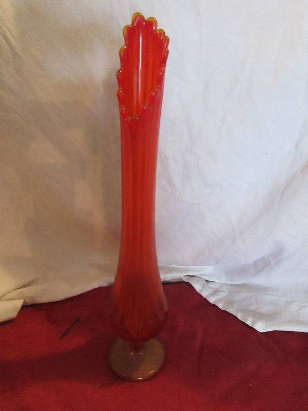 lot 73 image: ORANGE VASE