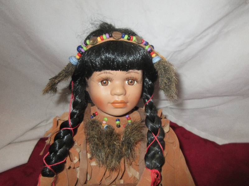lot 85 image: COLLECTIBLE INDIAN DOLL