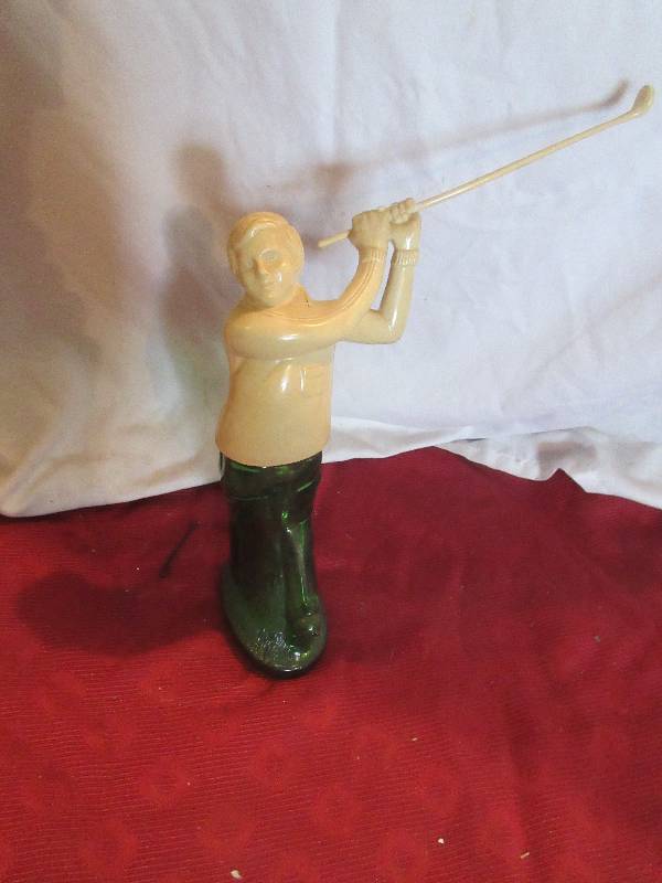 lot 130 image: COLLECTIBLE AVON CONTAINER