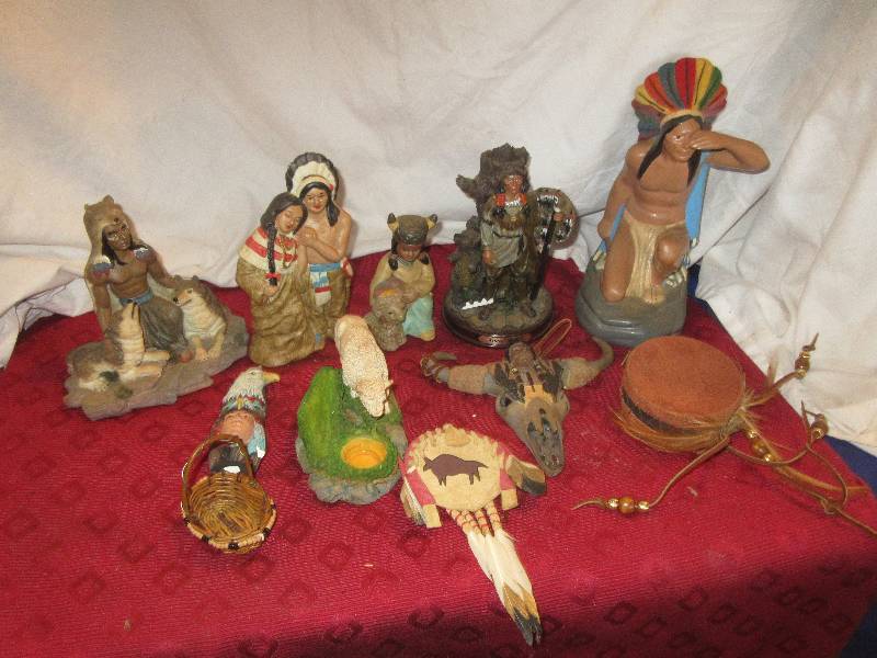 lot 131 image: NATIVE AMERICAN FIGURENES