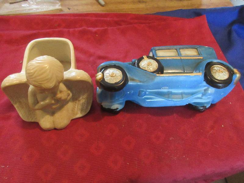 lot 142 image: 2 COLLECTIBLE PLANTERS