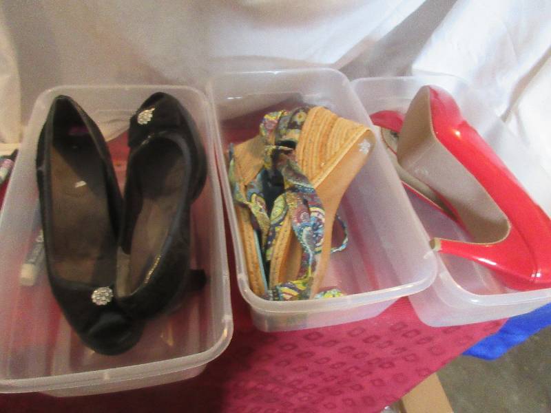 lot 159 image: 3 PAIRS SHOES