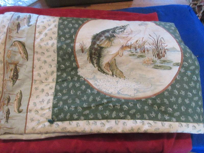 lot 199 image: HAND MADE BABY BLANKET