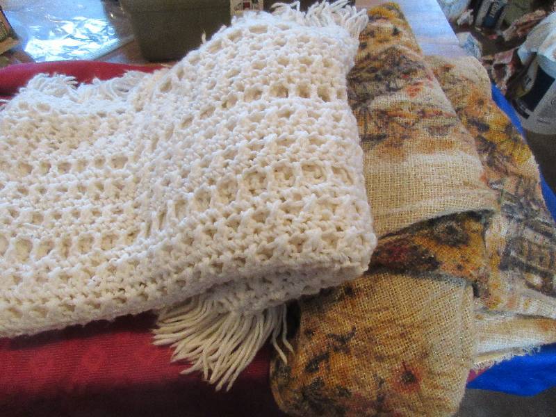 lot 200 image: 2 HANDCRAFTED BLANKETS