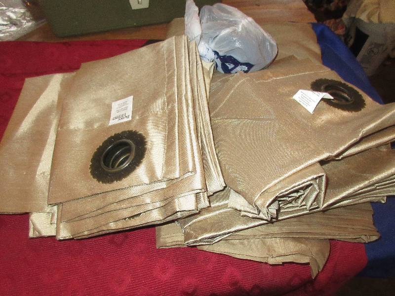 lot 201 image: CURTAINS