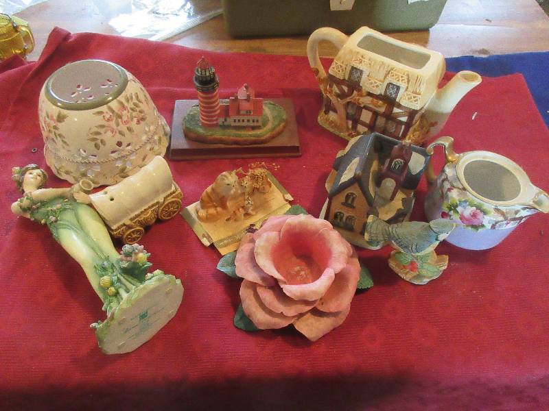 lot 204 image: MISC FIGURENES