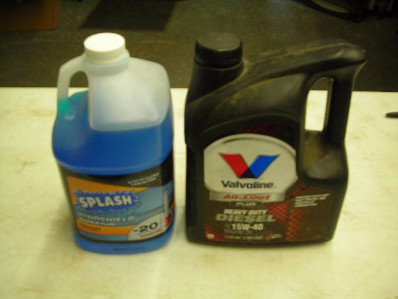 Gallon New Valvoline 15-40 Diesel Oil & 1 Gallon Windshield Washer