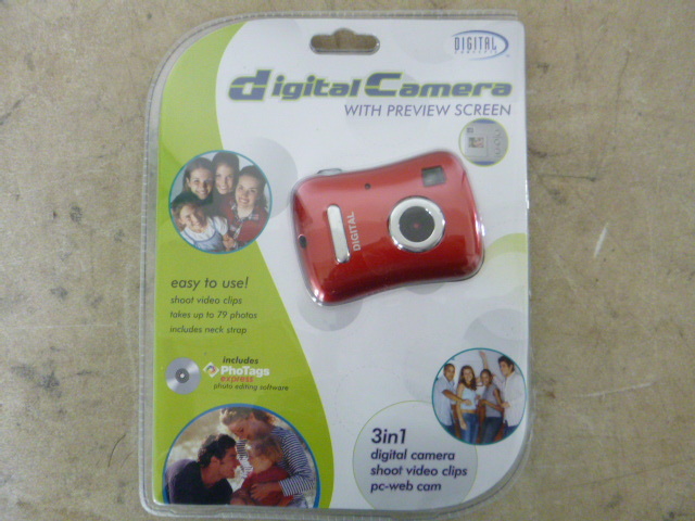 lot 6 image: New Digital Camera