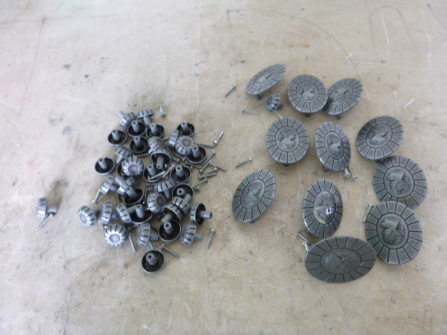 lot 11 image: Miscellaneous Cabinet Knobs and Handles