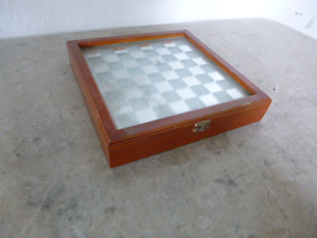 lot 27 image: Chess Set