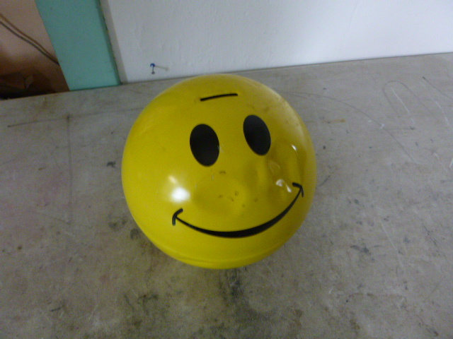 lot 46 image: Pac Man Mental Bank