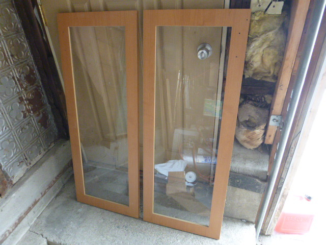 lot 59 image: 2 Glass Doors