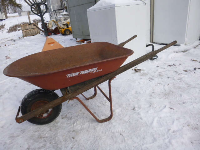 lot 89 image: True Temper Wheel Barrow