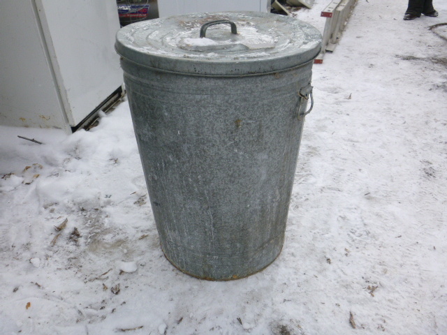 lot 101 image: Trash Can