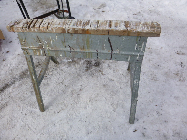 lot 109 image: Fold-Up Saw Horse