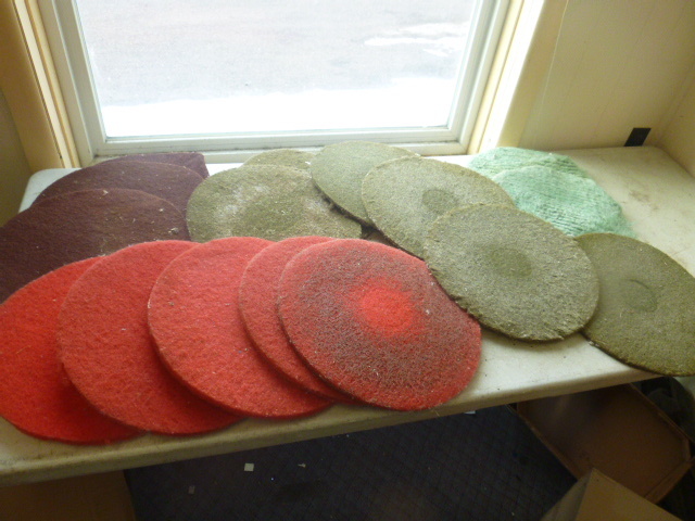 lot 127 image: Miscellaneous Floor Scrubber Pads