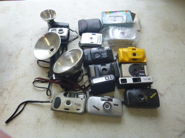 lot 153 image: Miscellaneous Cameras