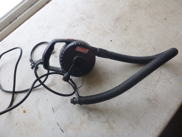 lot 176 image: Coleman Quick Pump